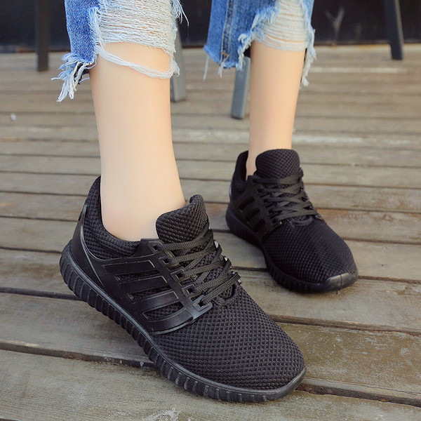 Γυναικεία αναπνεύσιμα και πολύ ελαφριά πάνινα παπούτσια - 2 χρώματα