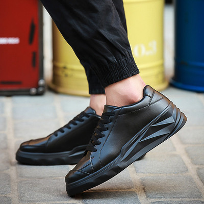 Κομψά ανδρικά αθλητικά πάνινα παπούτσια με πολύ ενδιαφέρον σχήμα σόλας σε ποικιλία χρωμάτων και μοτίβων