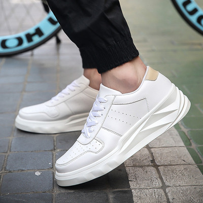 Κομψά ανδρικά αθλητικά πάνινα παπούτσια με πολύ ενδιαφέρον σχήμα σόλας σε ποικιλία χρωμάτων και μοτίβων