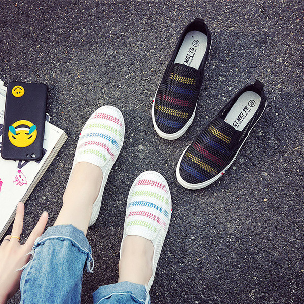 Supersvezhi κυρίες Ψημένα καθημερινά mokasinki