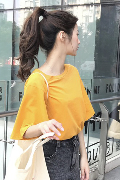 Καθαρίστε μεγάλη κυρίες T-shirt σε διάφορα χρώματα