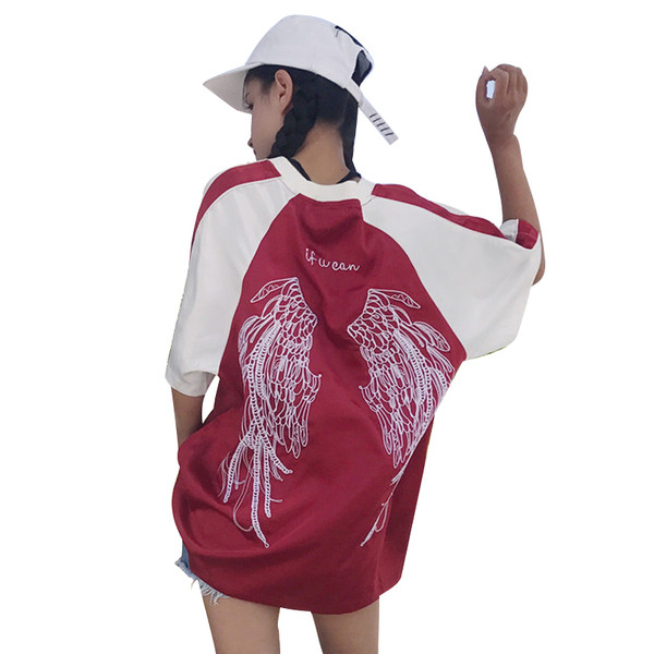 Στυλ πουκάμισο “Wide κυρίες φίλος” με φτερά κεντημένα πίσω