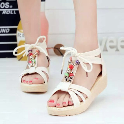 Πολύ ενδιαφέρον περιστασιακή κυρίες σανδάλια με ενδιαφέρον ornamentcheta