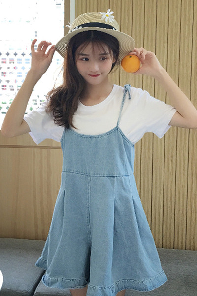 Καθαριστικό μοντέλο κυρίες σύντομη jumpsuit με τιράντες συνδέσεις