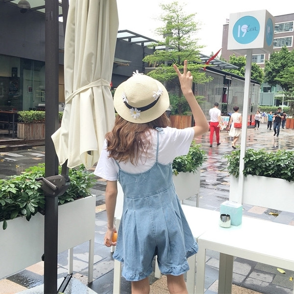 Καθαριστικό μοντέλο κυρίες σύντομη jumpsuit με τιράντες συνδέσεις