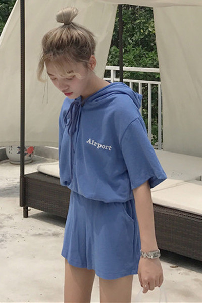 Μεγάλη κυρίες ταιριάζουν σε δύο μέρη - ιδανικό για τις ζεστές μέρες του καλοκαιριού