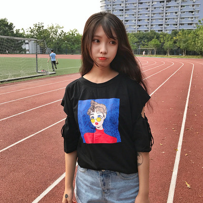 Πολύ ενδιαφέρον κυρίες T-shirt με φαρδιά μανίκια κατακερματισμένη και πολύχρωμο, διασκεδαστικό εκτύπωσης