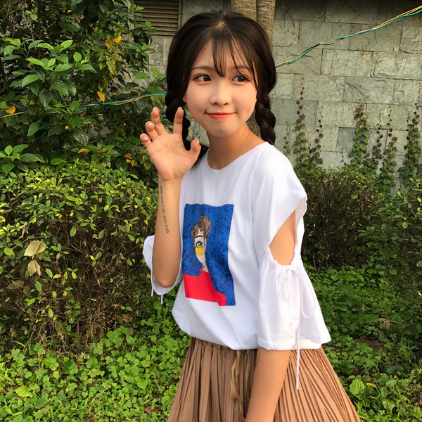 Πολύ ενδιαφέρον κυρίες T-shirt με φαρδιά μανίκια κατακερματισμένη και πολύχρωμο, διασκεδαστικό εκτύπωσης