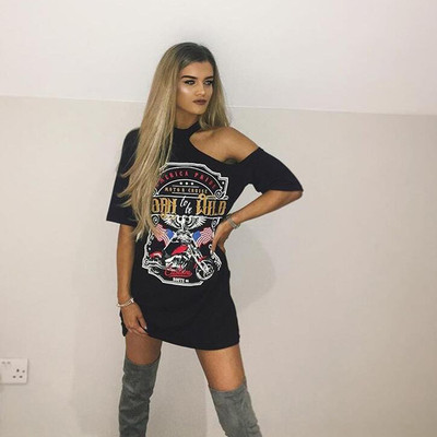 Много стилна и екстравагантна дамска дълга блуза тип туника с интересна апликация