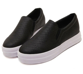 Κομψή και πολύ όμορφες κυρίες loafers υψηλό πέντε εκατοστά podmetka- 2tsvyata