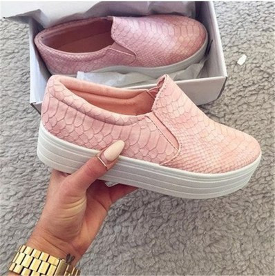 Κομψή και πολύ όμορφες κυρίες loafers υψηλό πέντε εκατοστά podmetka- 2tsvyata