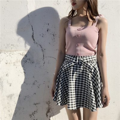 Φρέσκα καλοκαίρι σετ από τρία μέρη - φούστα, οροφή της δεξαμενής και ένα λεπτό μπουφάν