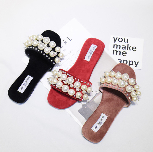 Γυναικείες παντόφλες σουέτ με μεγάλες χάντρες - 3 χρώματα