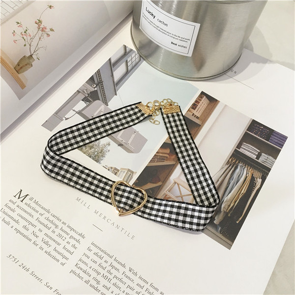 Много интересни дамски чокър - 3 модела