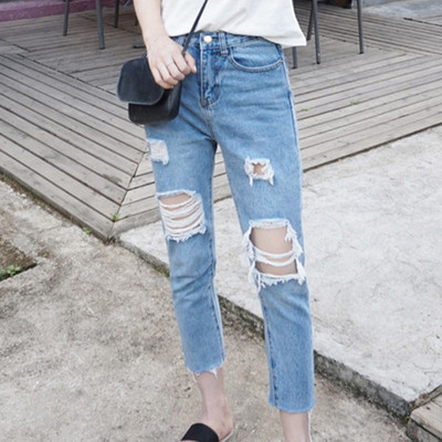 Μοντέρνα γυναικεία τζιν Boyfriend