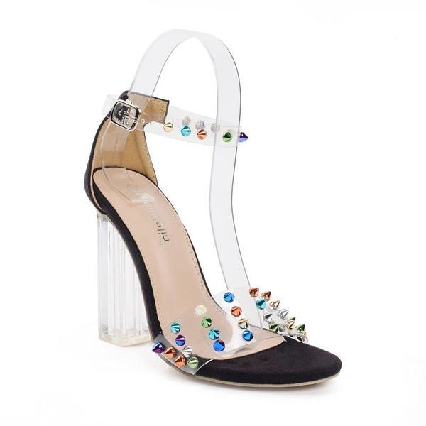 Σούπερ μοντέλο φρέσκο ​​καλοκαίρι παπούτσια με ψηλά τρέχουσα διαφανή και χρωματιστά καρφιά