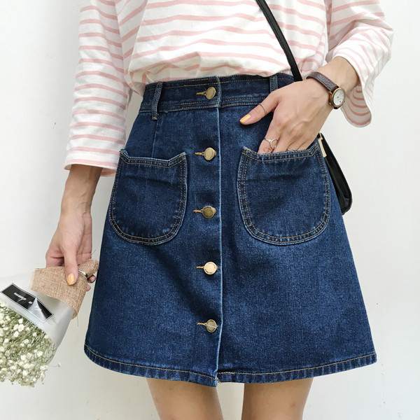 Πολλά φρέσκα κυρίες τζιν φούστα σε στυλ ρετρό