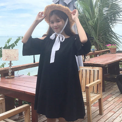 Πολύ κομψή μακρύ μπλούζα τύπου πουκάμισο με γυμνά στοιχεία μανίκι