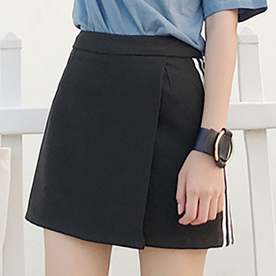 φούστα μαύρο λεπτό κυρίες με λευκές ραβδώσεις