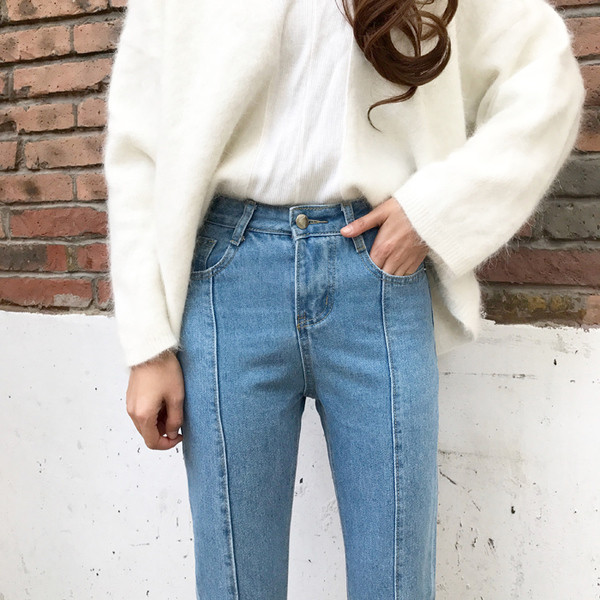 Γυναικεία  παντελόνια τζιν με 7/8  μήκος  και υψηλή μέση