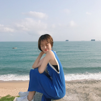 Πολλά ενδιαφέροντα και βολικό γυναίκες καθημερινά φόρεμα με V-neck - 3 χρώματα