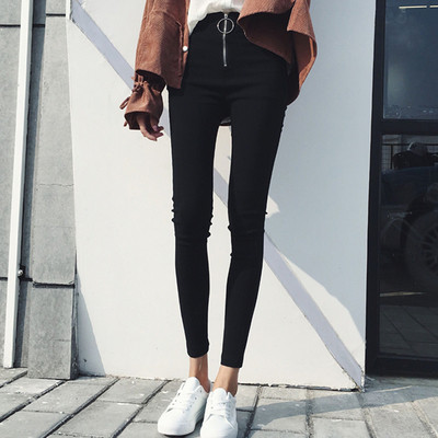 Πολύ βολικό και μοντέρνα κυρίες μαύρο κολάν με φερμουάρ και ένα γύρο στολίδι