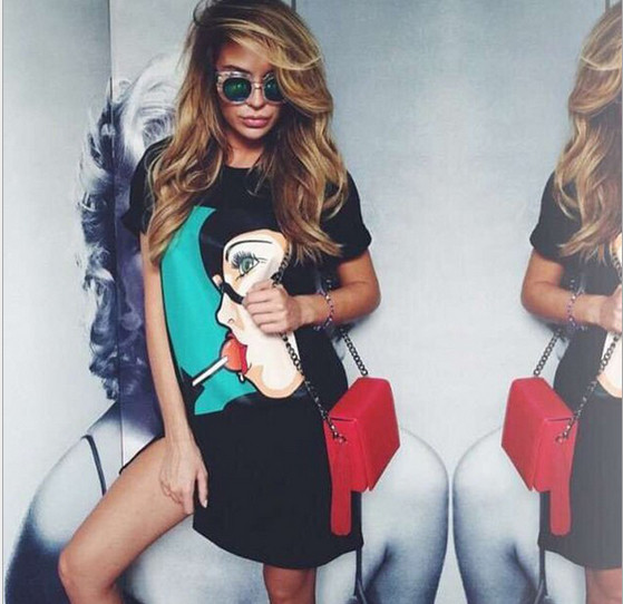 Πολύ ενδιαφέρουσα και φρέσκια κυρίες στυλ φόρεμα τουνίκ με χρωματιστά εκτύπωσης