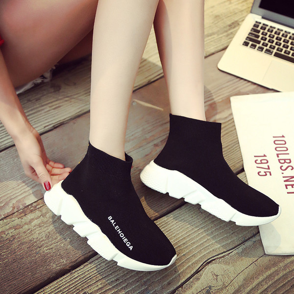 Άνετα και μοντέρνα γυναικεία παπούτσια με κάλτσες απομίμησης
