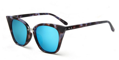 Κομψό κυρίες γυαλιά με ενδιαφέροντα καρέ - πολλά διαφορετικά μοντέλα