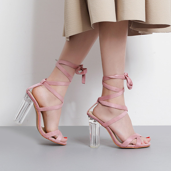 Κομψή σανδάλια Ρωμαϊκή στυλ υψηλής διαφάνειας ηλεκτρικής ενέργειας