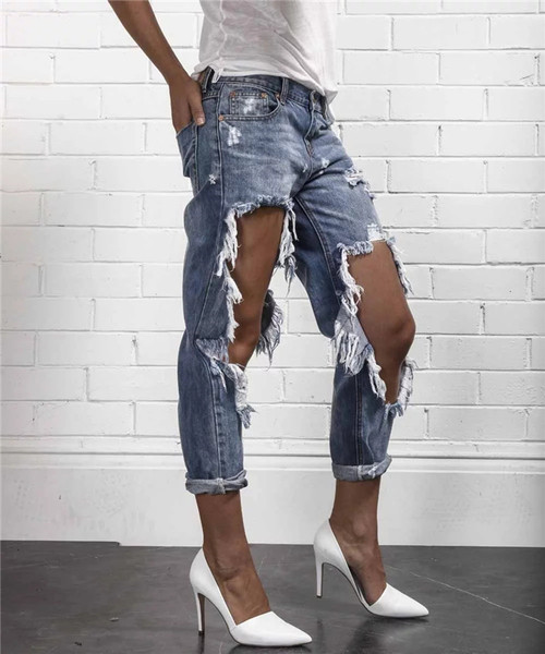 Κομψά γυναικεία τζιν  με 7/8 μήκος - πολύ μοντέρνα