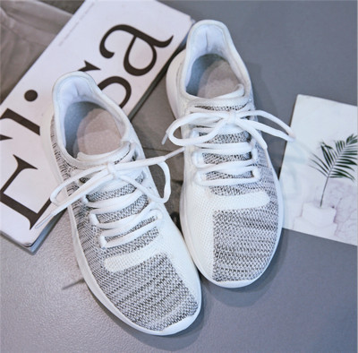 Πολύ άνετα γυναικεία αθλητικά πάνινα παπούτσια με ψηλή σόλα και κορδόνια