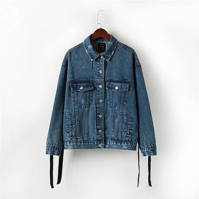 Модерно и много стилно дамско дънково яке с интересни връзки