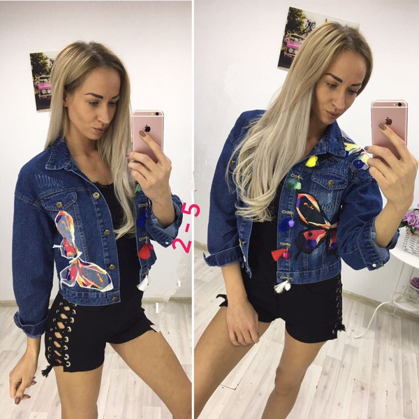 Hit κυρίες τζιν μπουφάν με ενδιαφέρουσες χρωματιστές στοιχεία