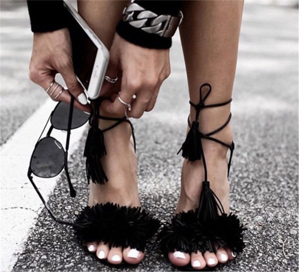 Πολύ όμορφο και λεπτές κυρίες σανδάλια με ρωμαϊκά συνδέσεις δεμένο γύρω από τον αστράγαλο - 4 χρώματα