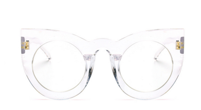 Μεγάλη κυρίες γυαλιά με ένα ενδιαφέρον σχήμα του γυαλιού και του πλαισίου