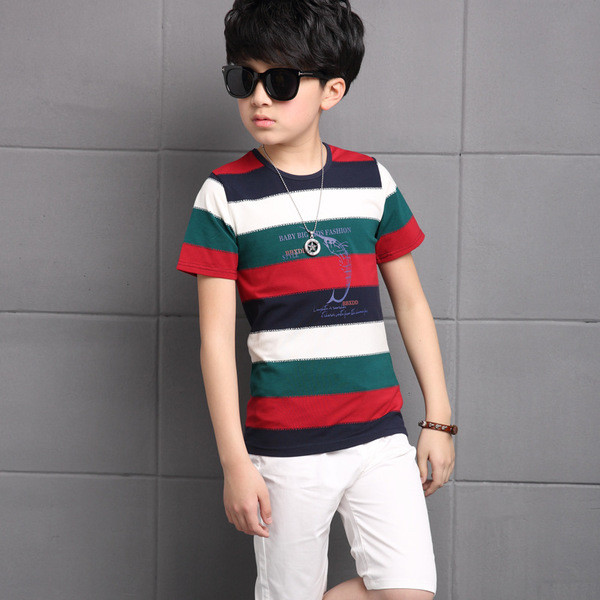 Άνετο  παιδικό σετ - μπλούζα και σορτς με δύο μανίκια σε δύο σχέδια