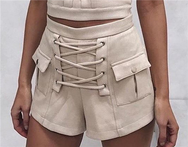 Модерни и екстравагантни дамски къси панталони с много интересни връзки и висока талия