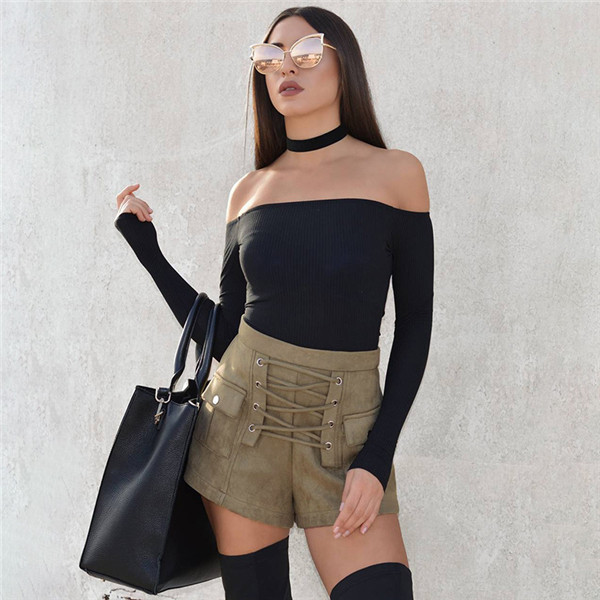 Модерни и екстравагантни дамски къси панталони с много интересни връзки и висока талия