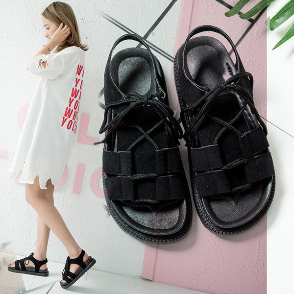 Ежедневни дамски сандали с много интересни връзки в Римски стил