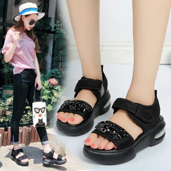 Κομψό κυρίες περιστασιακή σανδάλια με πολύ όμορφη λαμπερά βότσαλα