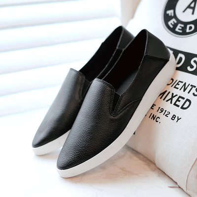 Καθημερινά κυρίες loafers και ελαφρώς κωνικό, λευκό και μαύρο