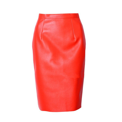 Μια μεγάλη καθημερινή κυρίες φούστα σε μια ποικιλία χρωμάτων