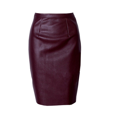 Μια μεγάλη καθημερινή κυρίες φούστα σε μια ποικιλία χρωμάτων