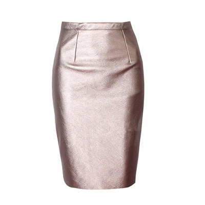 Μια μεγάλη καθημερινή κυρίες φούστα σε μια ποικιλία χρωμάτων