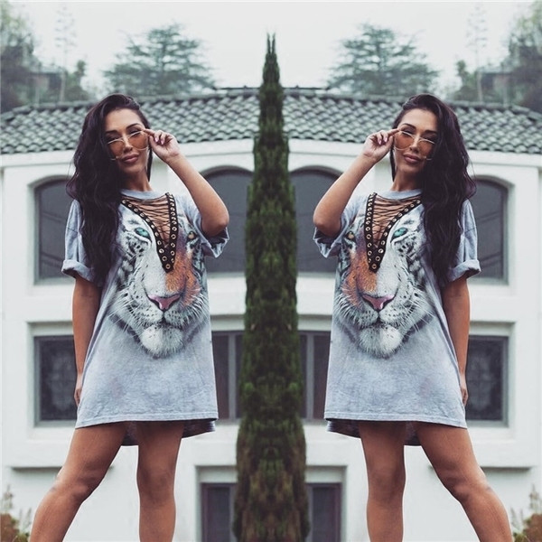 Τύπος μπλούζα πουκάμισο Πολύ ενδιαφέρουσα κυρία με τα πολύχρωμα εκτύπωσης - 5 χρώματα