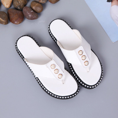 Casual Γυναικείες παντόφλες σε λευκό και μαύρο με διακόσμησης
