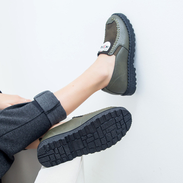 loafers Ημερήσιο Γυναικών σε μαύρο και πράσινο και ανθεκτική εξωτερική σόλα