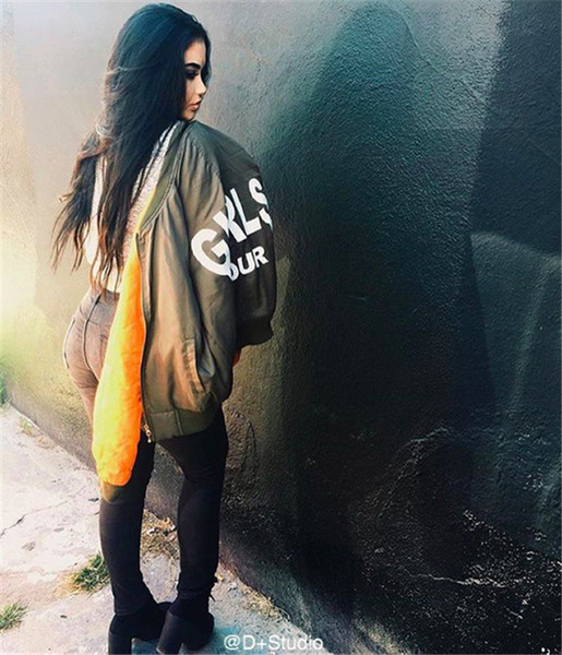 Πολύ κομψό και όμορφο κυρίες σακάκι με την επιγραφή πίσω από την πλάτη - 3 χρώματα