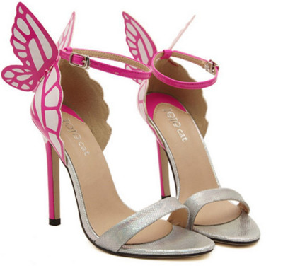 Μεγάλη κυρίες σανδάλια με ενδιαφέρουσα διακόσμηση (ειδώλια σε σχήμα πεταλούδας) - 3 χρώματα